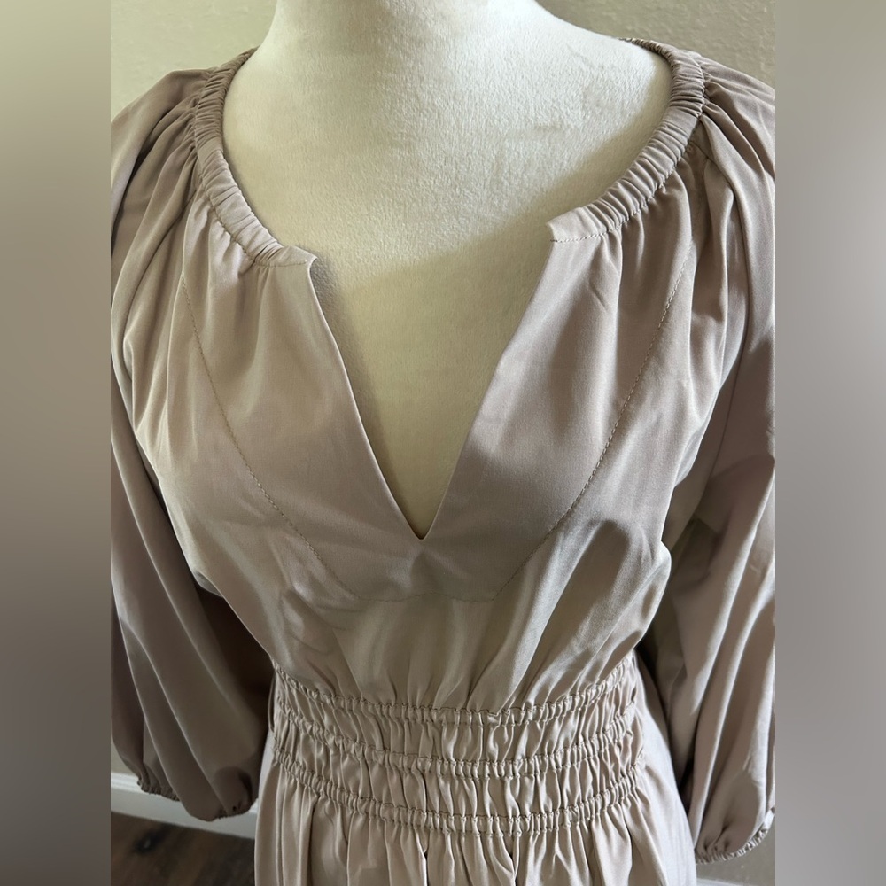 Calvin Klein Elegant Beige Women's long sleeve tie back midi dress size 10 - Picture 3 of 6